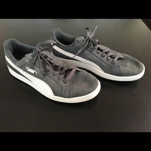 Suede Puma sneakers men’s size 9
